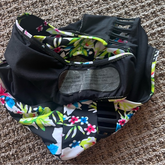 FLORAL BIKINI CUTOUT HIGH WAIST SWIMSUIT SIZE LARGE NEW - Picture 13 of 15